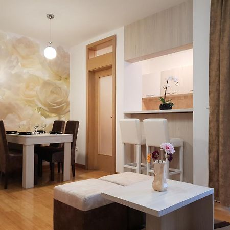 Apartman Kej Free Parking Kraljevo Exterior foto